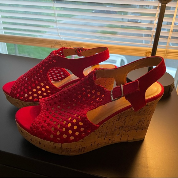 Red wedges!!! - Picture 2 of 3